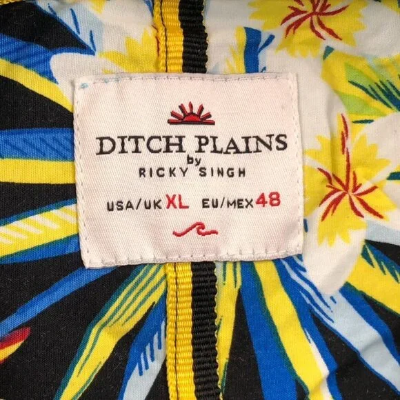 Ditch Plains Mens Hawaiian Shirt Size XL Short Sleeve Relaxed Casual Summer - Picture 3 of 9